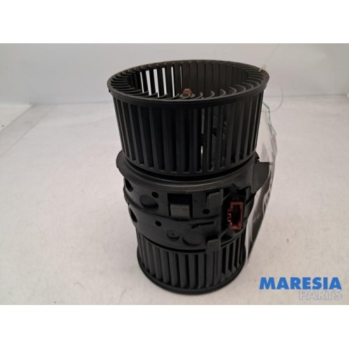 Renault - Megane - Heating and ventilation fan motor