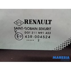 Renault - Megane - Rear quarter light, left