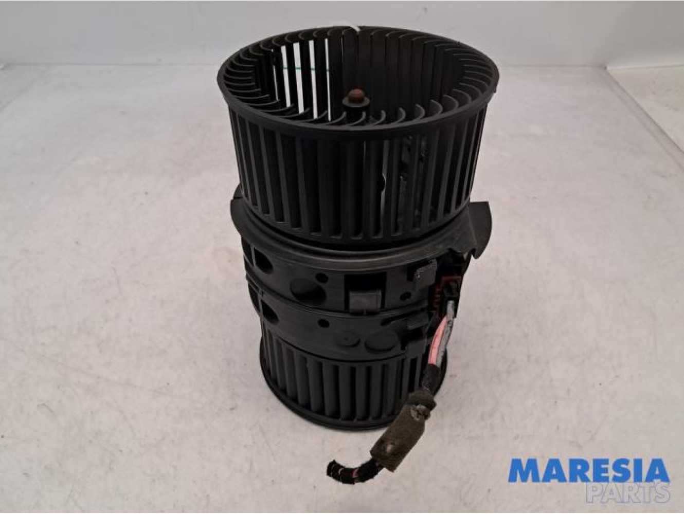 Renault - Grand Scenic - Heating and ventilation fan motor