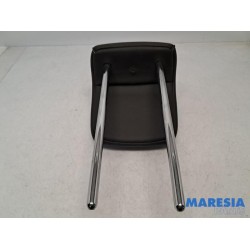Renault - Grand Scenic - Headrest