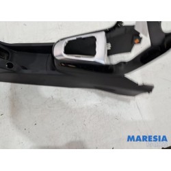 Citroen - DS3 - Armrest