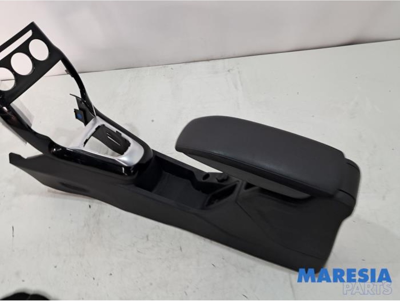 Citroen - DS3 - Armrest