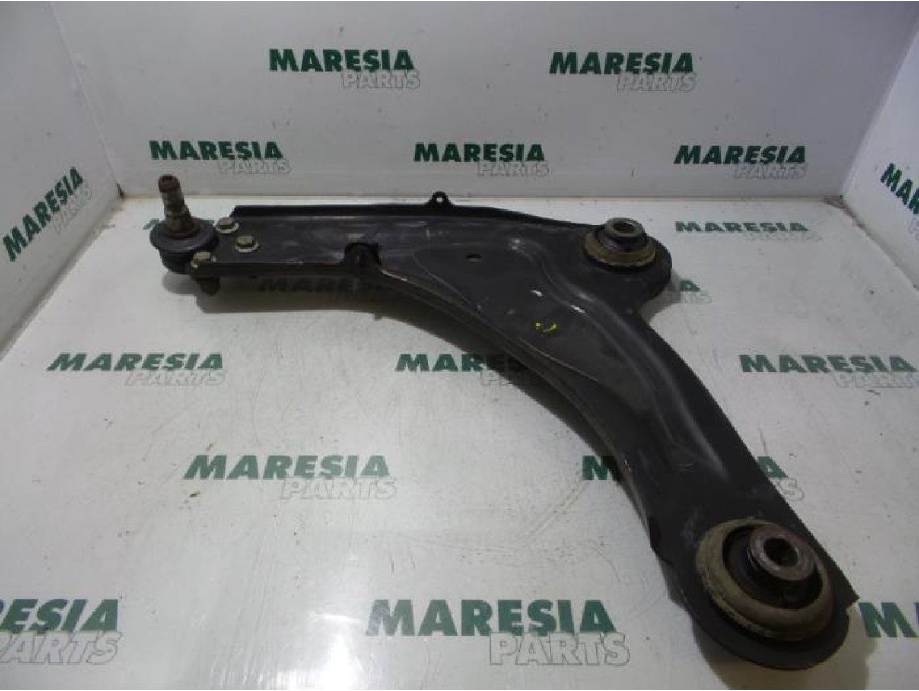 Renault - Laguna - Querlenker unten links vorne