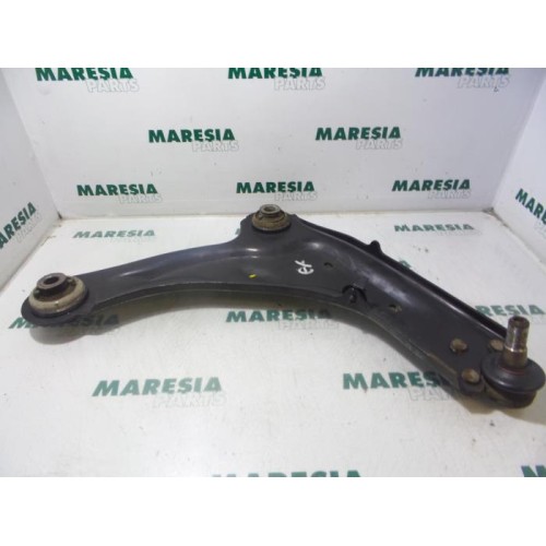 Renault - Laguna - Front lower wishbone, right