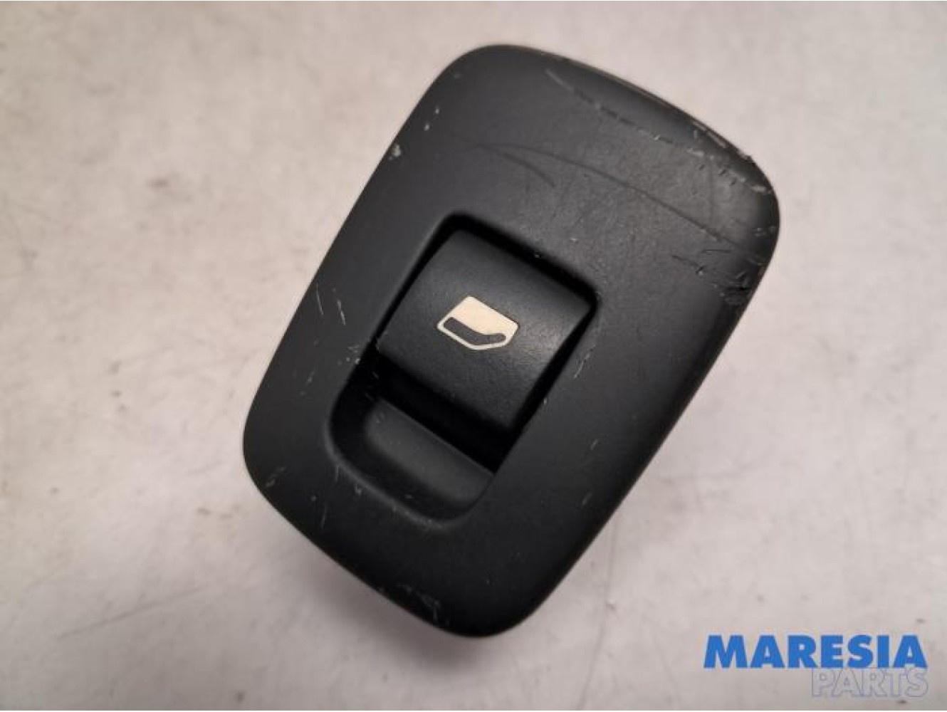 Citroen - C5 - Electric window switch