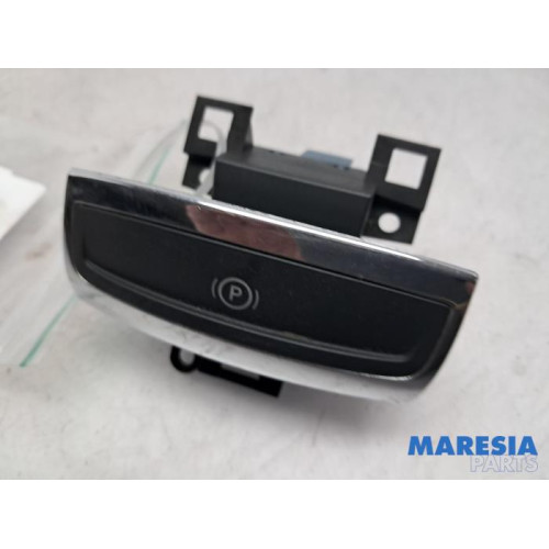 Citroen - C5 - Parking brake switch