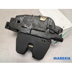 Citroen - C5 - Tailgate lock mechanism