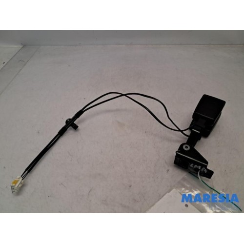 Citroen - C5 - Rear seatbelt buckle, left