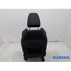 Peugeot - 208 - Stoel links