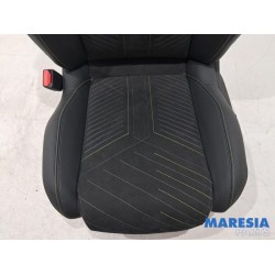 Peugeot - 208 - Stoel links