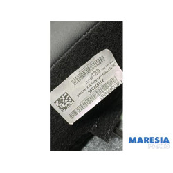 Peugeot - 208 - Stoel links