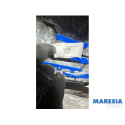 Peugeot - 208 - Stoel links