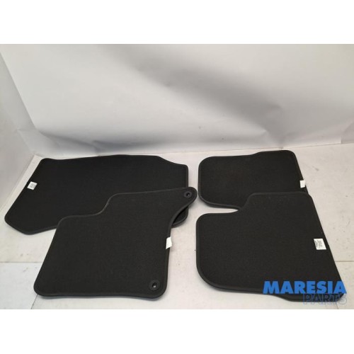 Peugeot - 208 - Set of mats