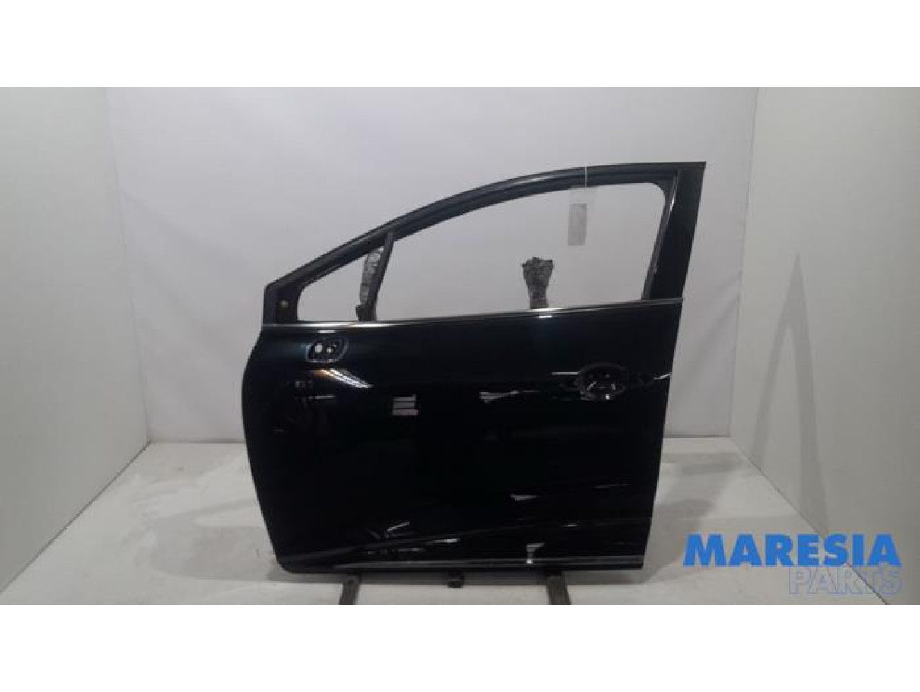 Renault - Clio - Door 4-door, front left