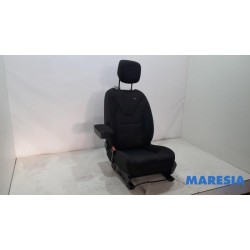 Renault - Clio - Seat, left
