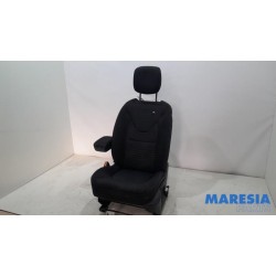 Renault - Clio - Seat, left