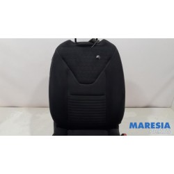 Renault - Clio - Seat, right