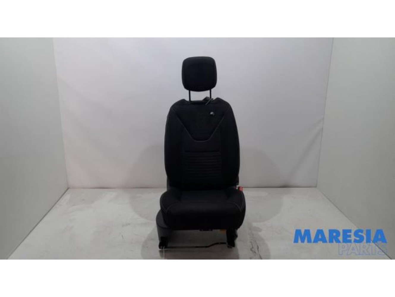 Renault - Clio - Seat, right