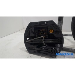 Citroen - DS3 - Krikset + reservewiel