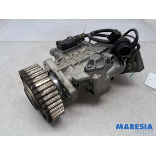 Renault - Megane Scenic - Kraftstoffpumpe Mechanisch