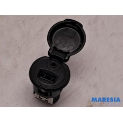 Citroen - DS3 - AUX / USB connection