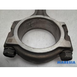 Renault - Captur - Connecting rod