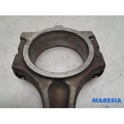 Renault - Captur - Connecting rod