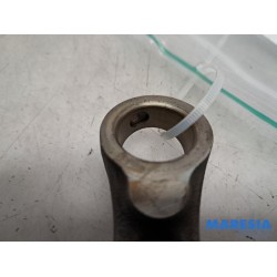 Renault - Captur - Connecting rod