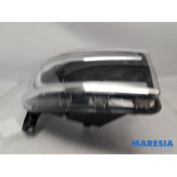 Renault - Trafic - Phare droit
