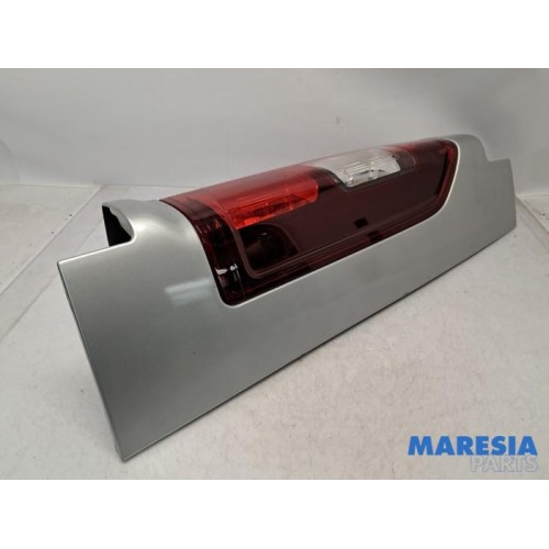 Renault - Trafic - Taillight, right
