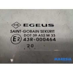 Renault - Trafic - Door window 2-door, right