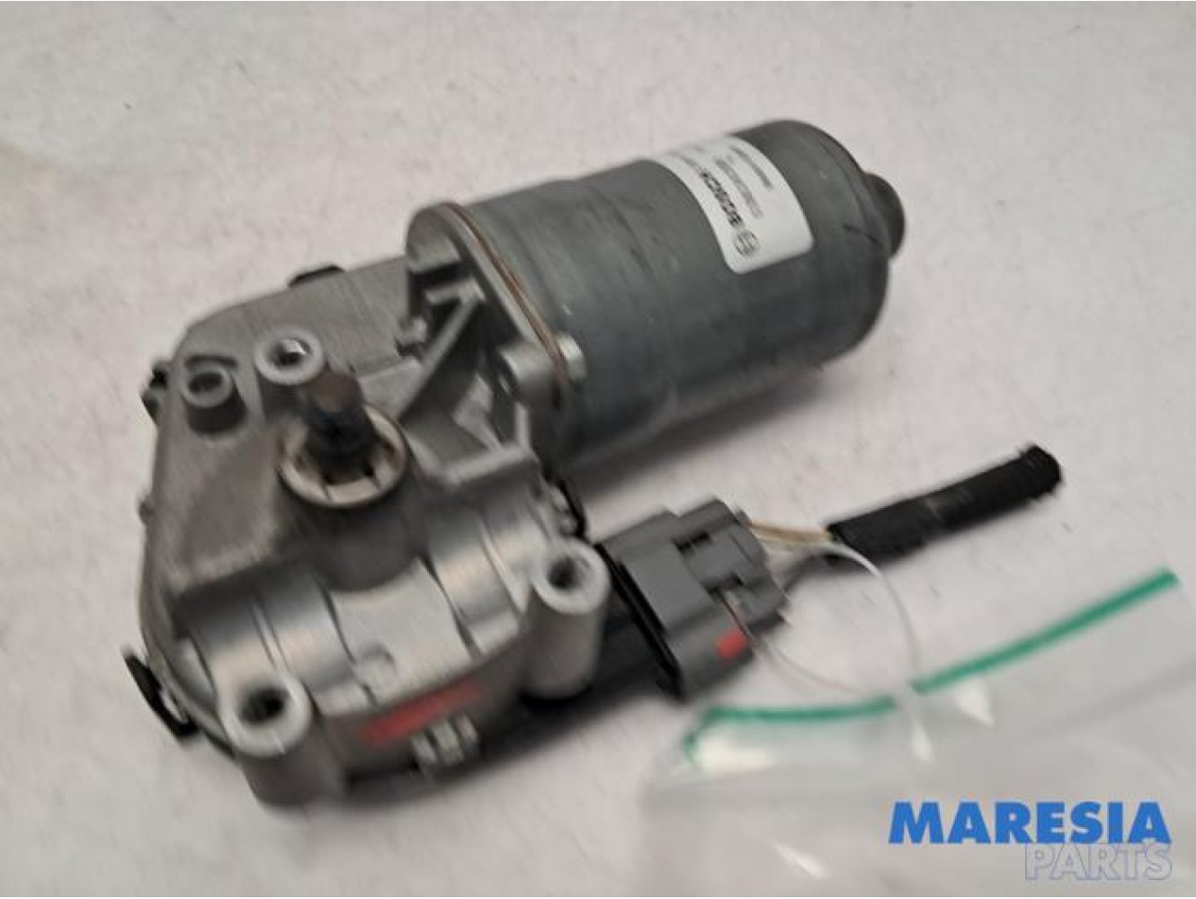 Renault - Trafic - Front wiper motor