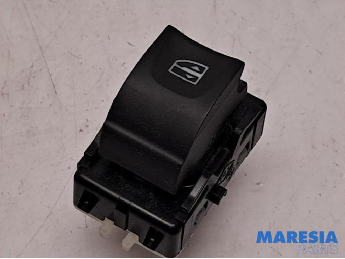 Renault - Trafic - Multi-functional window switch