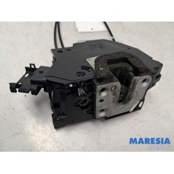 Renault - Trafic - Sliding door lock mechanism, right
