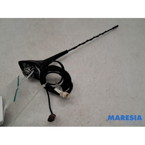Renault - Trafic - Antenne