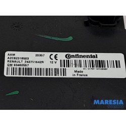 Renault - Trafic - Central door locking module