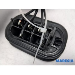 Renault - Trafic - Sliding door switch