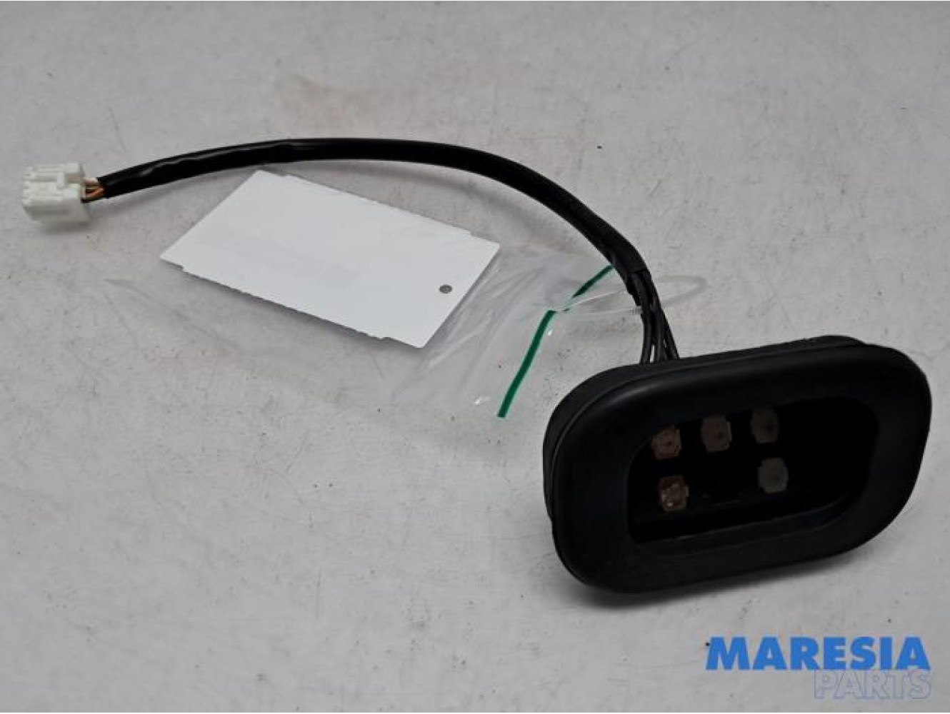 Renault - Trafic - Sliding door switch