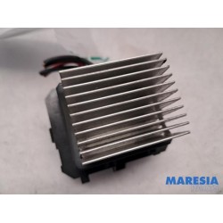 Renault - Trafic - Heater resistor