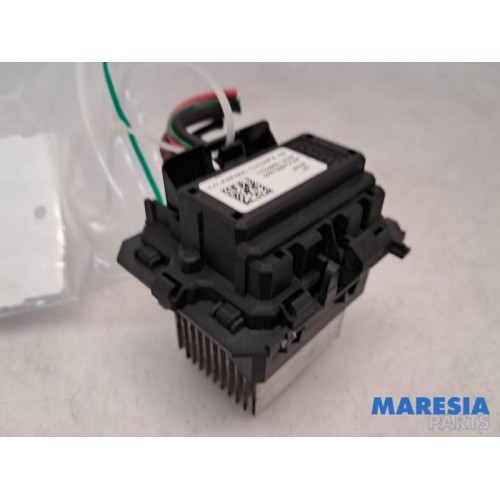 Renault - Trafic - Heater resistor