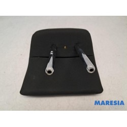 Citroen - C5 - Headrest