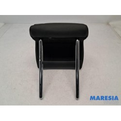 Citroen - C5 - Headrest