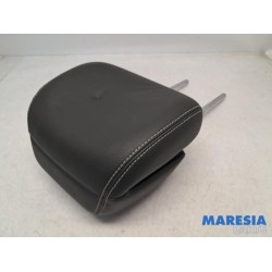 Renault - Megane - Headrest