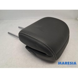 Renault - Megane - Headrest