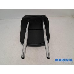 Renault - Megane - Headrest