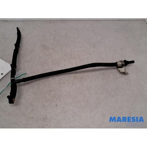 Citroen - Jumpy - Fuel return line