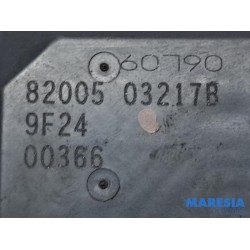 Renault - Twingo - Throttle body