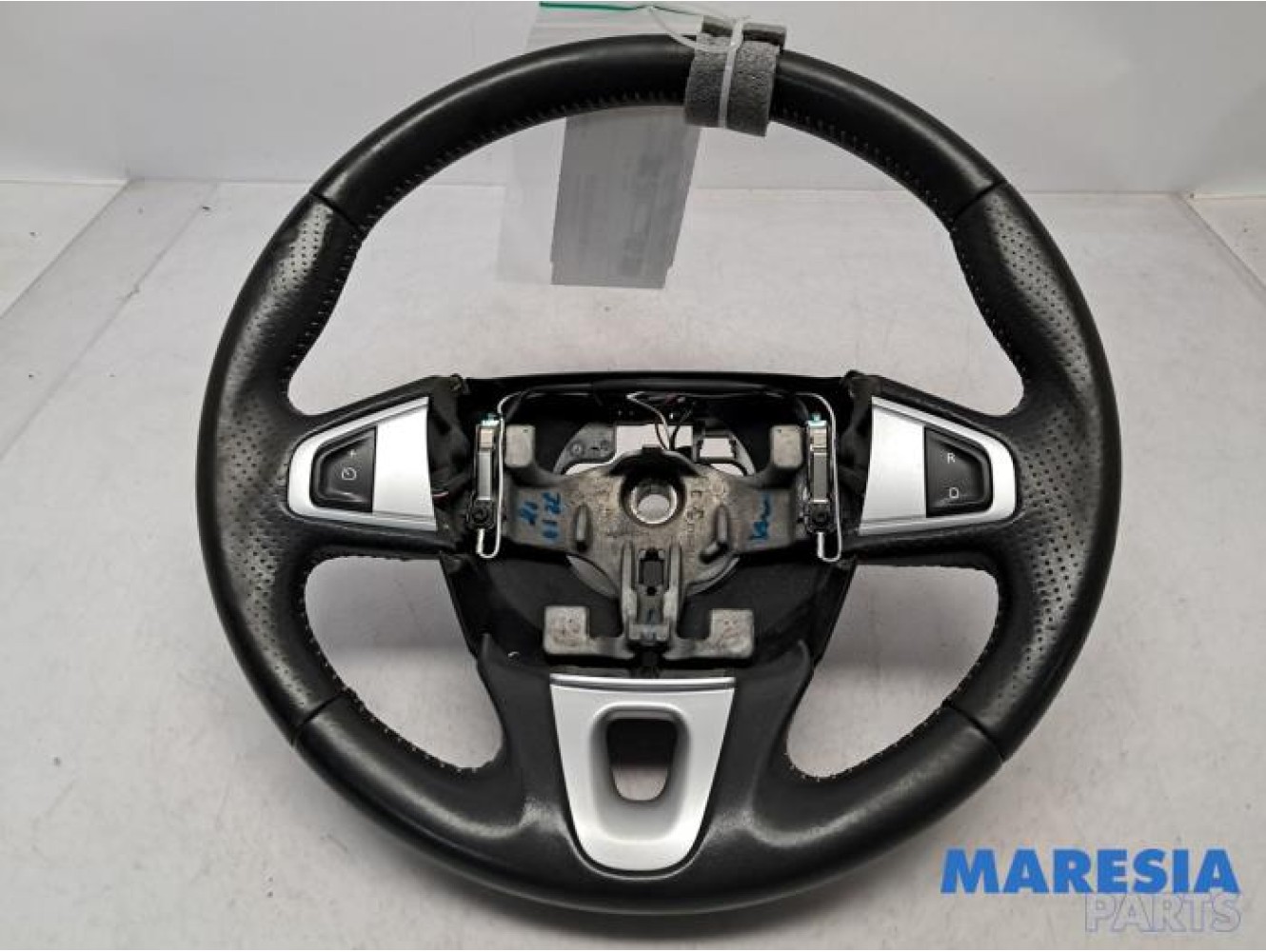 Renault - Megane - Steering wheel
