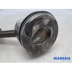 Citroen - C4 Picasso - Connecting rod