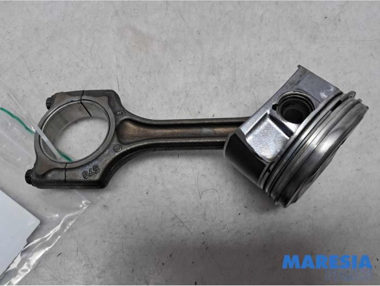 Citroen - C4 Picasso - Connecting rod